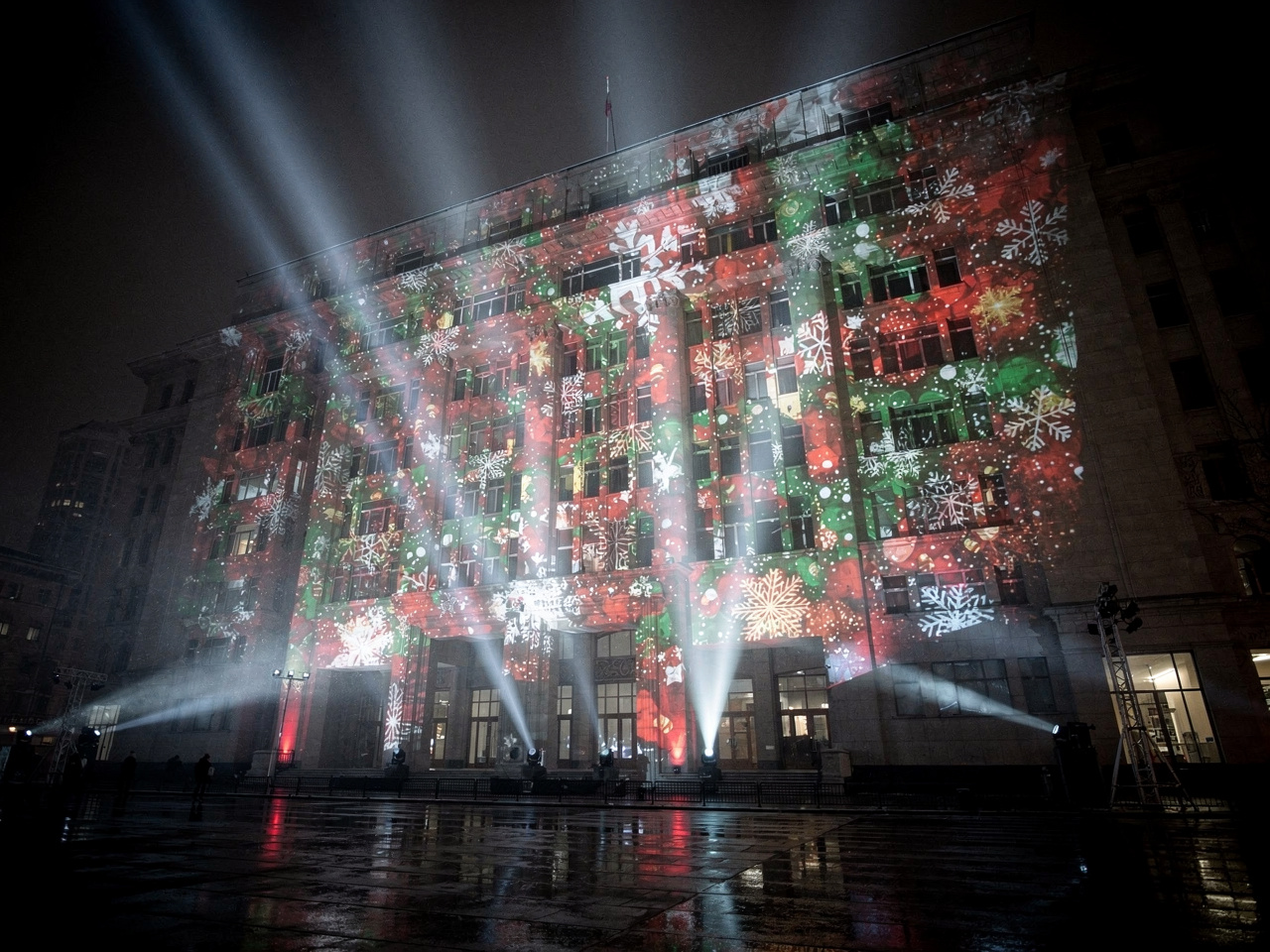 Faro LED Architetturale 100W RGBW - Noleggio Fari e Proiettori
